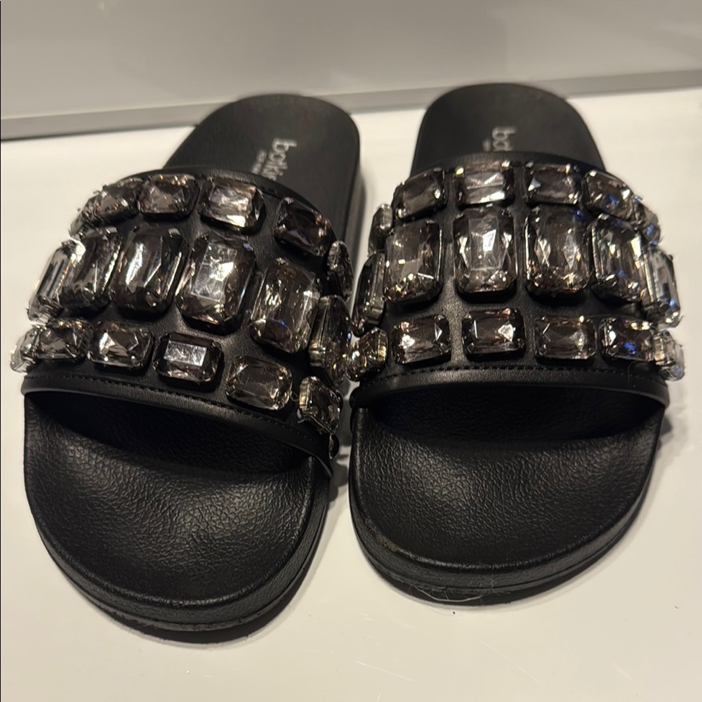 BOTKIER NEW YORK Black Slide Sandals with Gem Embellishments Women’s US Size 8